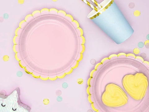 Light Pink Scalloped Plates 10pk