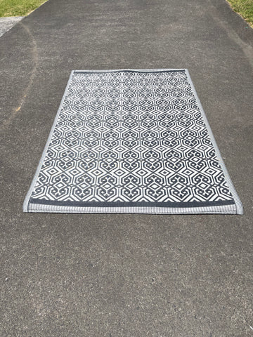 Outdoor picnic Mat - Black/White (For Hire)