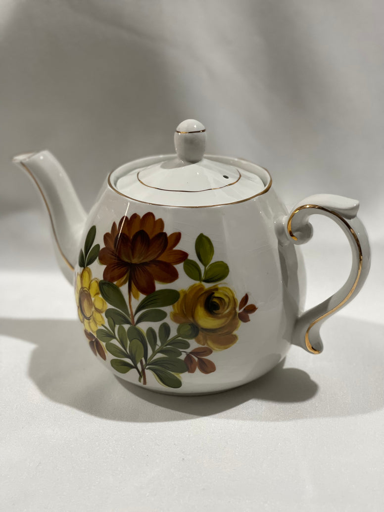 White Teapot - Yellow/brown flowers